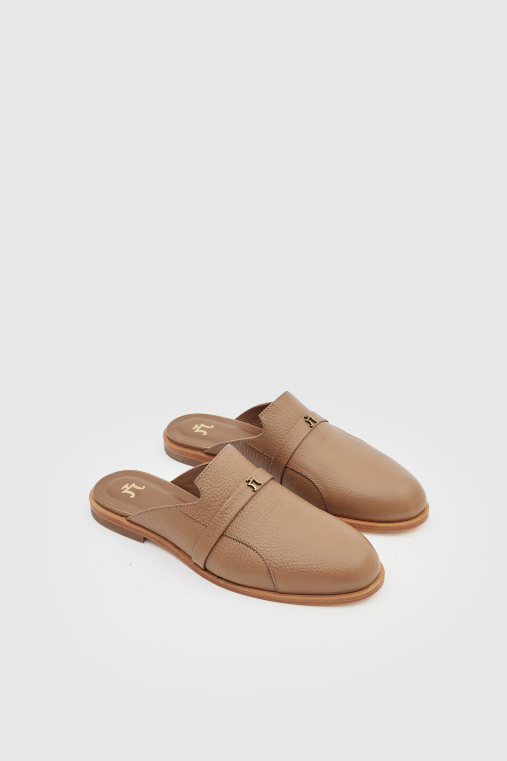 Janik Mule - Tobacco